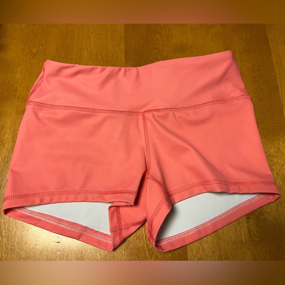 Doughnuts and Deadlifts Fleo shorts. - Picture 2 of 3